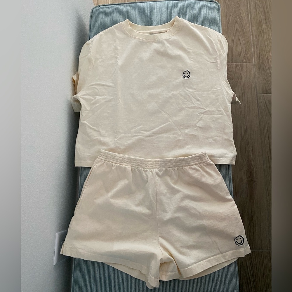 Carter Cream Smiley Shorts & Tee Set